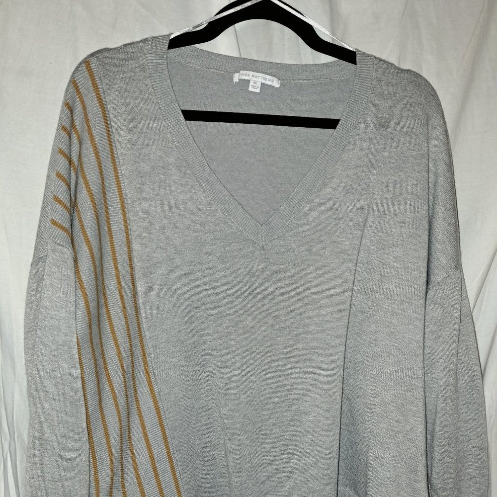 Macy's, Linda Mathews, Pattern, Gray, Gold, XL